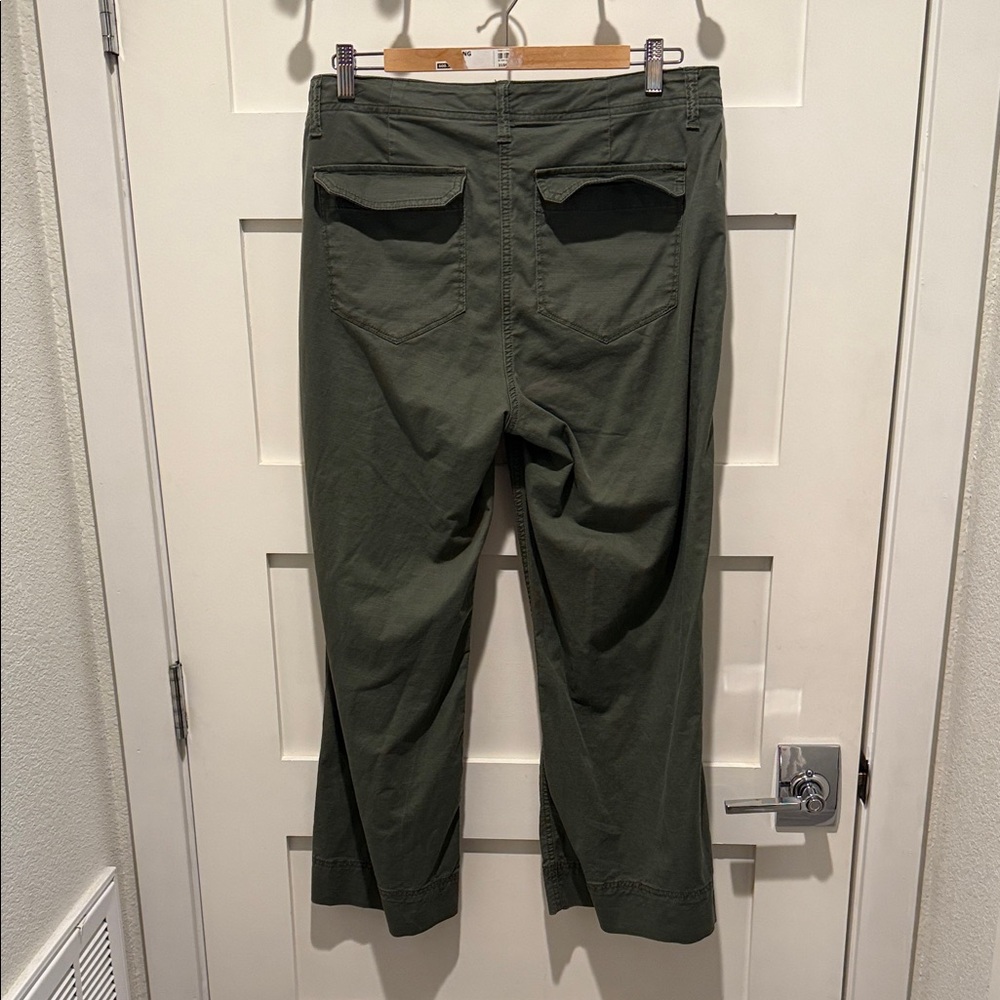 LL Bean Olive Green cropped pants - Picture 3 of 4